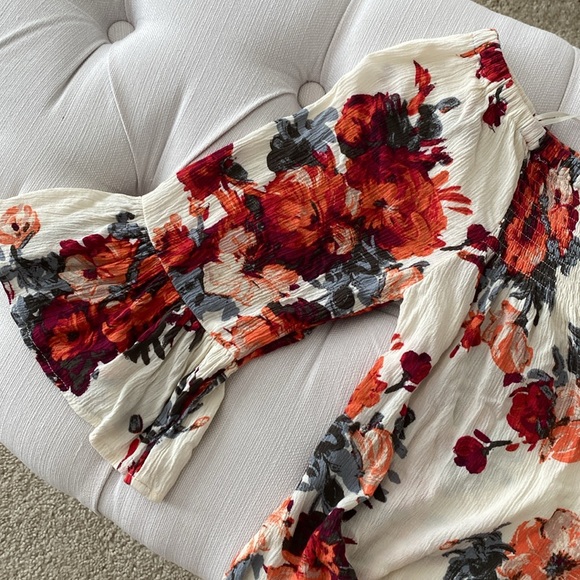 ALTAR’D STATE floral blouse - Picture 4 of 6